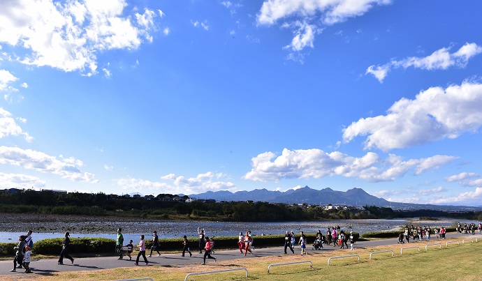 %e6%99%b4%e5%a4%a9%e3%81%ab%e6%81%b5%e3%81%be%e3%82%8c_5103